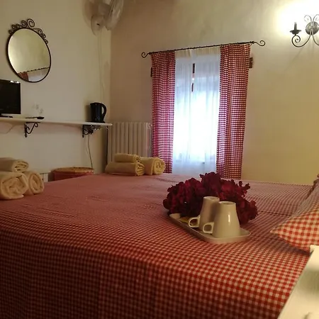 Il Gallo Del Vicino B&B Monte Urano